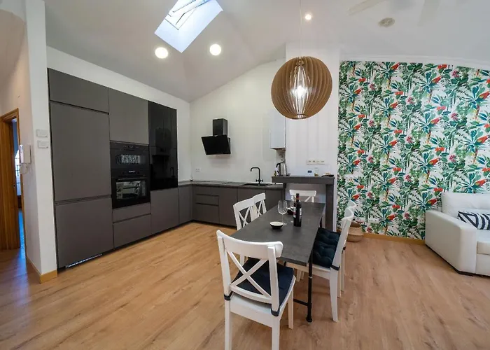 Atico Caprichos Aranda 아파트 아란다데두에로